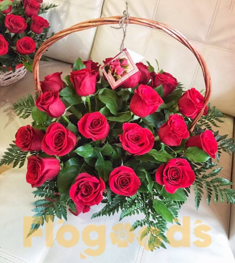 Корзина «Донна роза» за 12 450 руб.